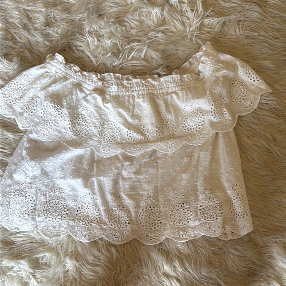 American Eagle Outfitters Cream Puff Sleeve Crop Blouse